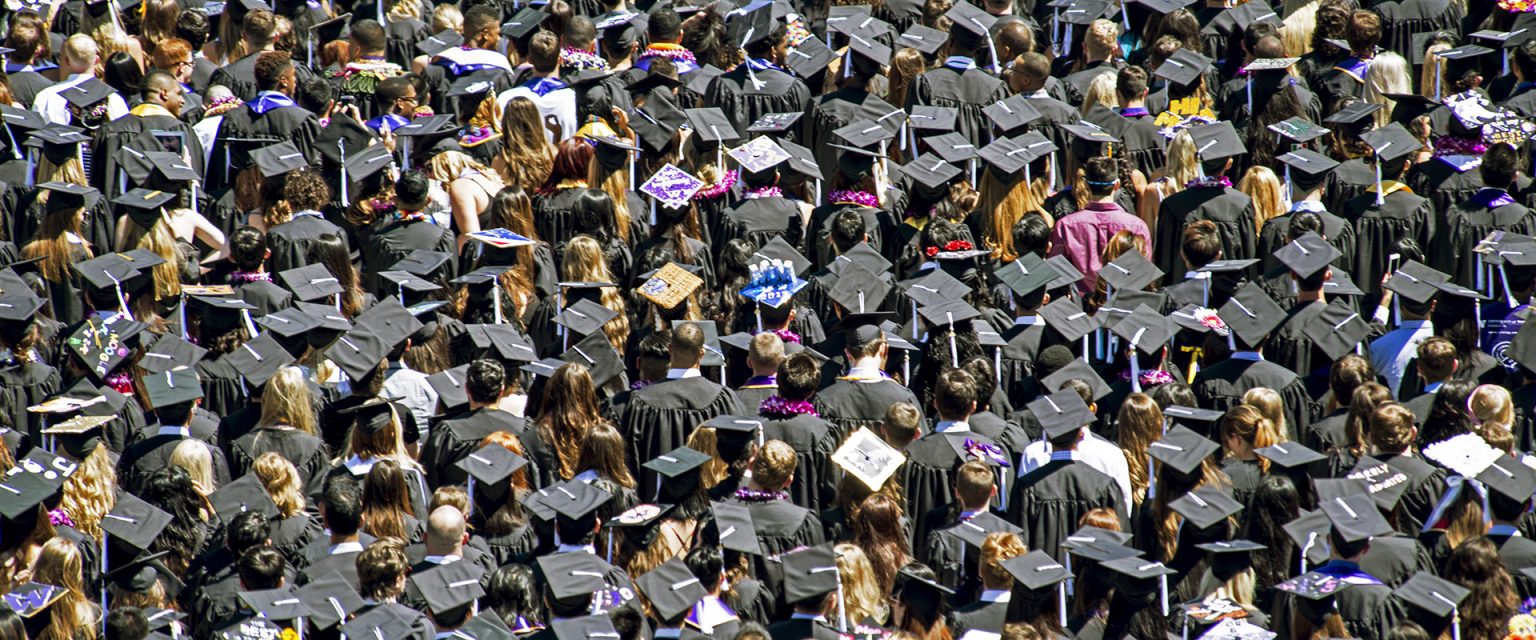 「Graduate」に関連した英語例文の一覧と使い方 - Weblio英語例文検索 visual data 6
