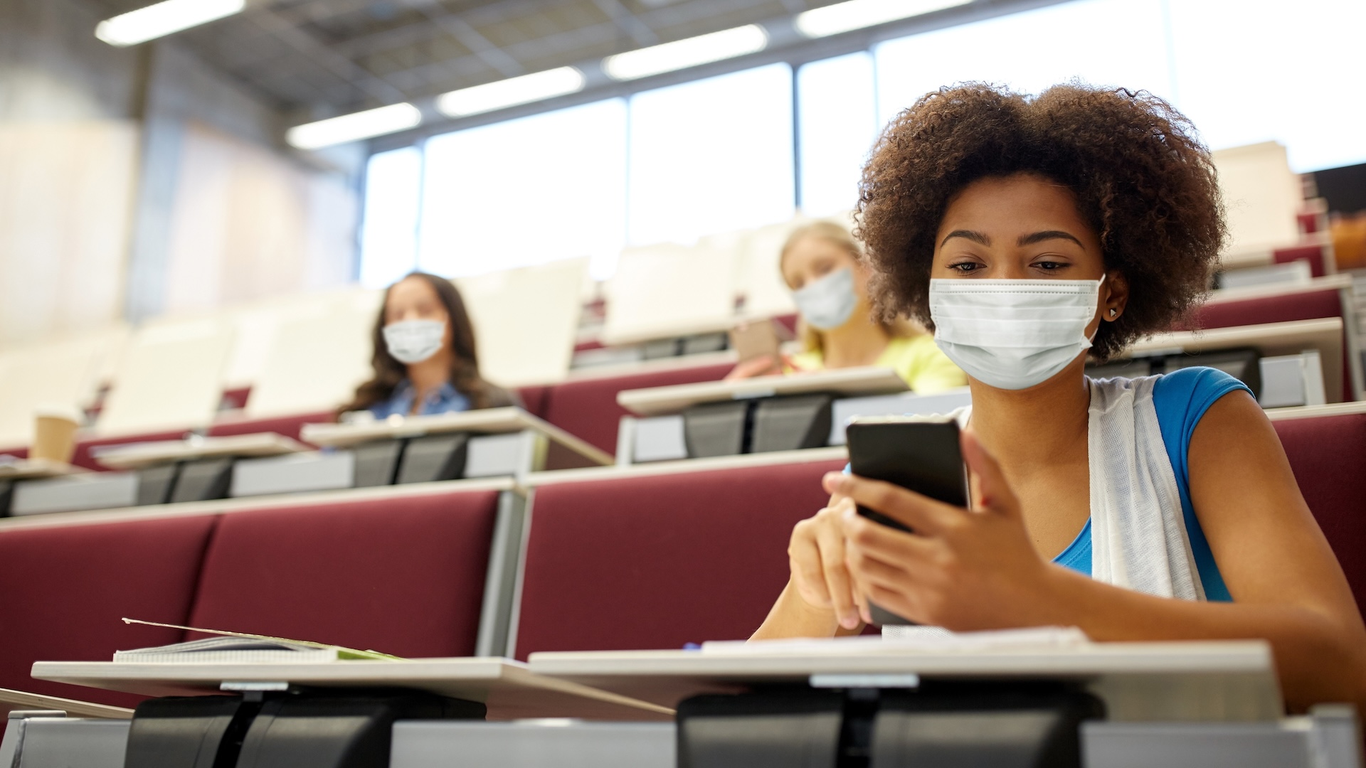 UW Teaching faculty publish research on health sciences education during COVID-19